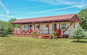 2 Bedroom Awesome StaCaravan In Smoldzino Gardna Wielka